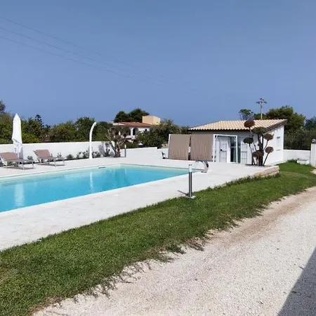 Fèdeli House Pool Vakantiehuis Noto